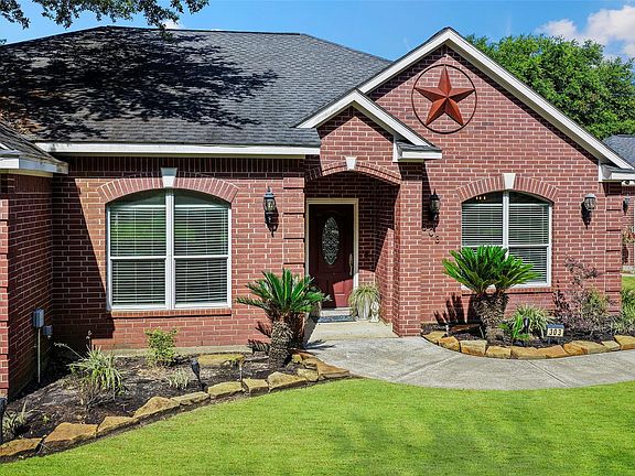 2nd image of 303 Beaumont Dr
