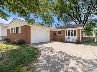 3126 E Eleven Mile Rd, Warren, MI 48091