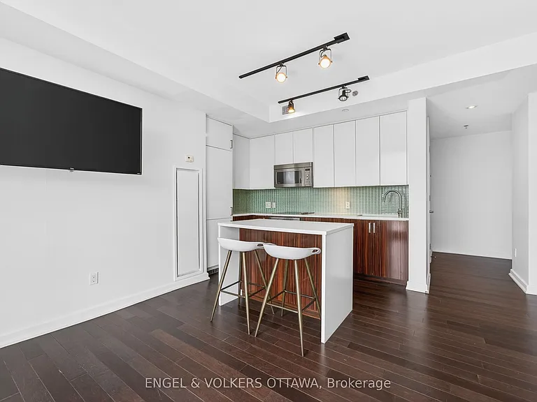 300 Lisgar St #1210 — Photo 6