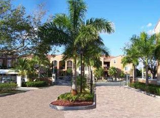 6841 SW 44th St APT 210, Miami, FL 33155