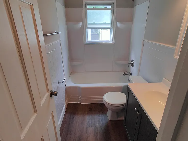 1720 Evansdale Ave — Photo 4