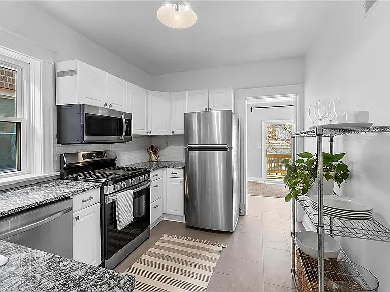 2120 Portis Ave #1F — Photo 8