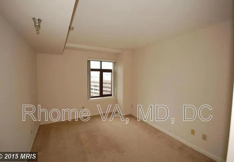 2400 Clarendon Blvd #903 — Photo 5