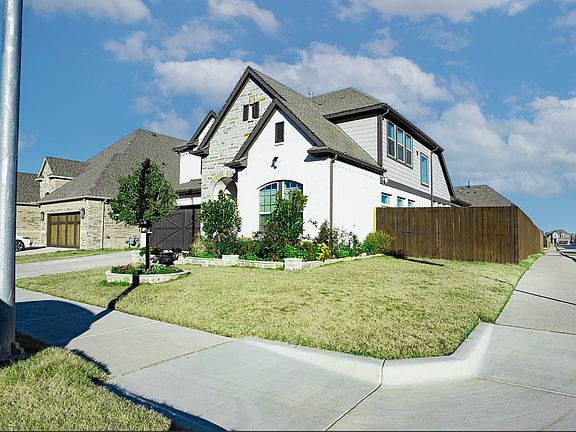 2nd image of 2624 Gosling Way