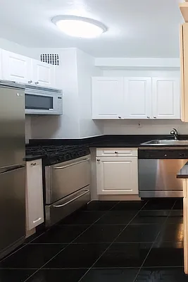 Rented by Corcoran | media 14