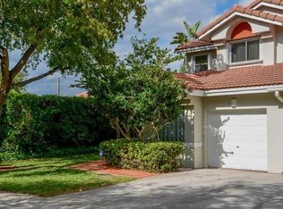 7326 Pinewalk Dr S, Margate, FL 33063