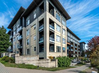 9877 University Cres #403, Burnaby, BC V5A 0C8