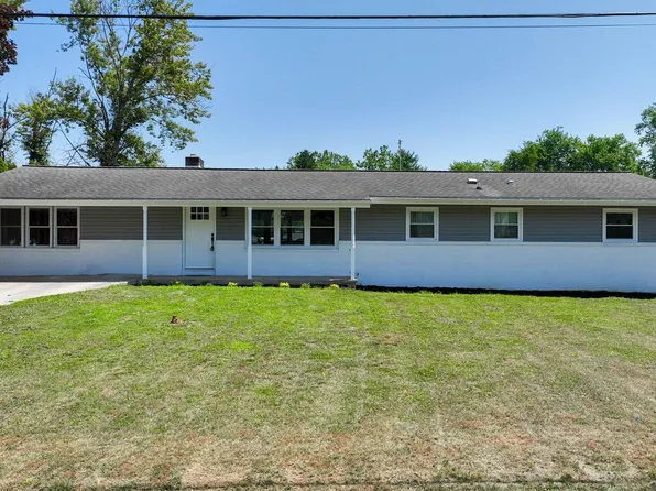 21 East St, Mount Holly Springs, PA 17065