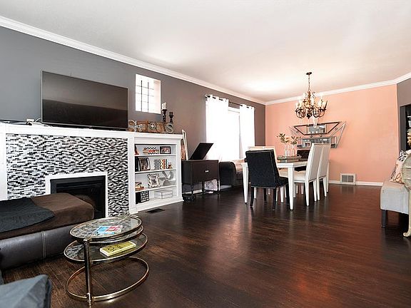 4th image of 6556 Hoffman Ave