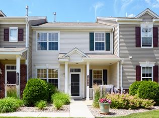 10991 Oak Grove Cir UNIT B, Woodbury, MN 55129
