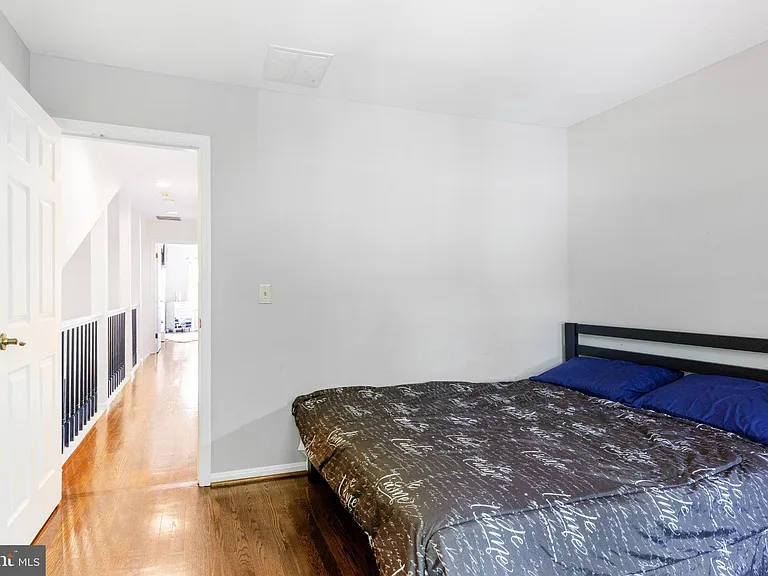 12 Chelsea Ct — Photo 26