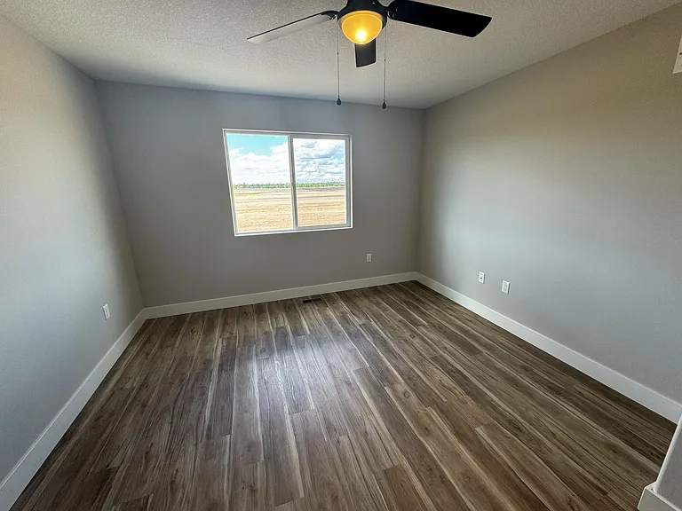 726 E Briarbrook Ln — Photo 7