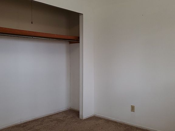 5th image of 1136 Eastwood Dr