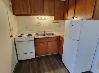 2221 N Ballard Rd #8, Appleton, WI 54911