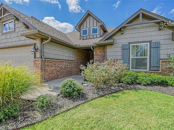 4th image of 3833 Slater Dr