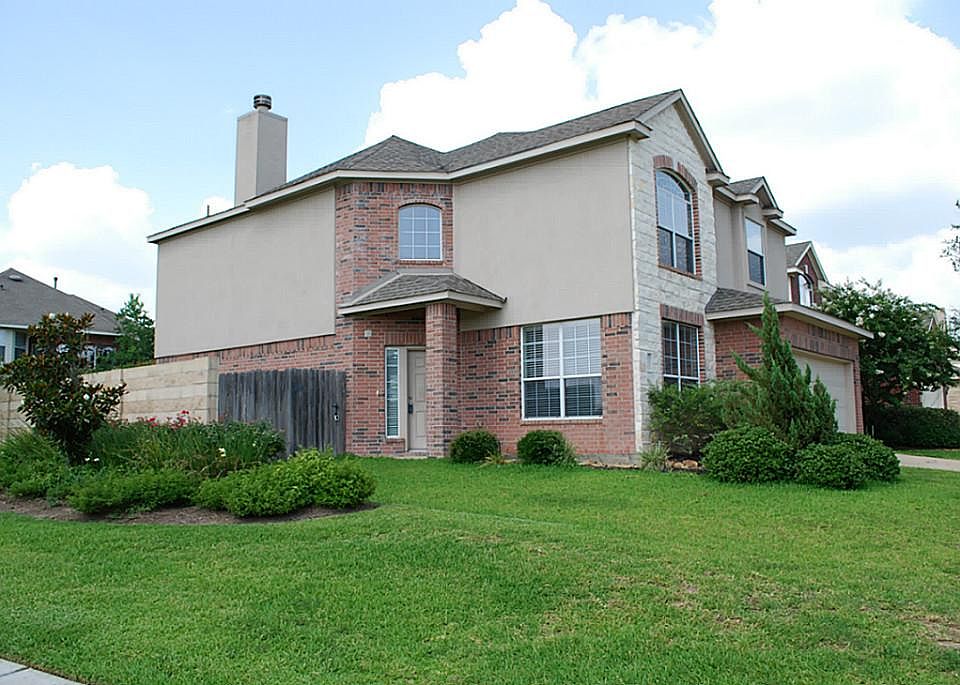 1st image of 26434 Richwood Oaks Dr