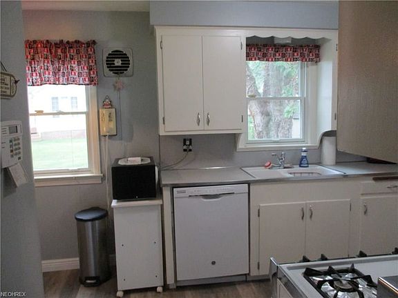 5th image of 3828 Princeton Blvd