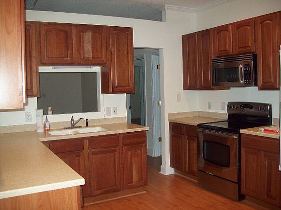 3rd image of 350 Spyglass Hill Dr