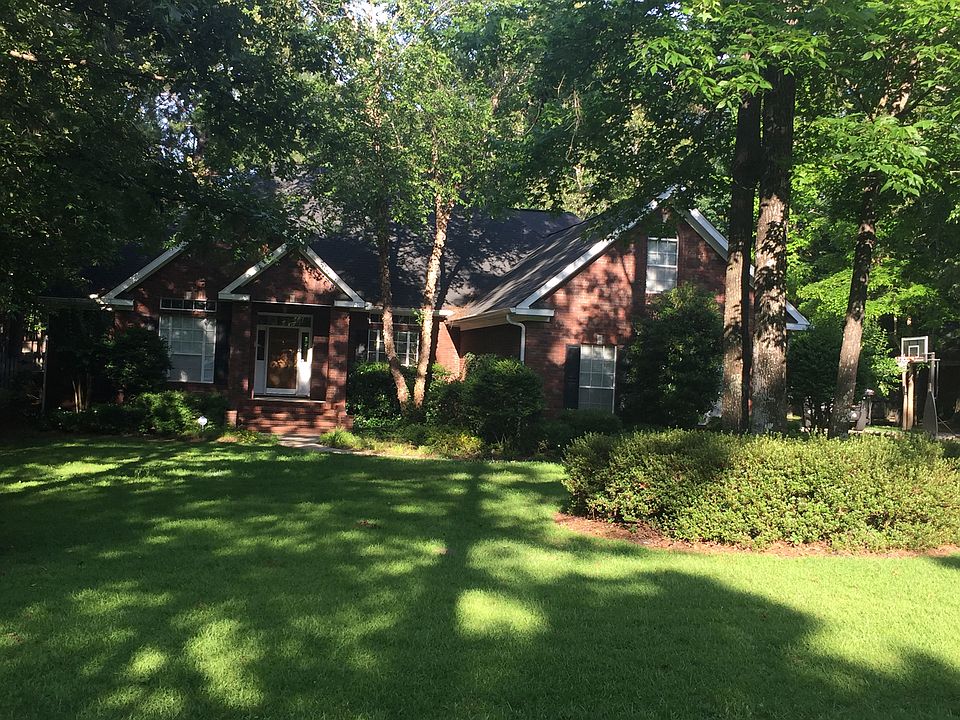 Front view of home