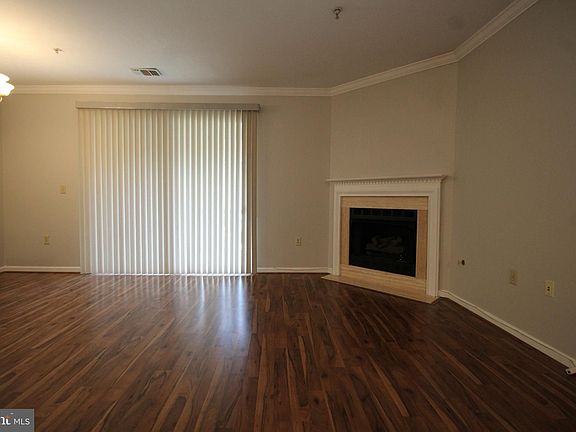 3rd image of 12905 Alton Sq APT 301