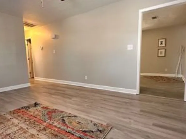 5923 Spinner Rd — Photo 5