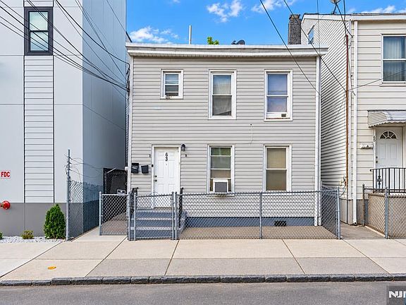 3rd image of 63 Pearl Street