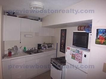 2nd image of 10 Vinal St #Tfb2