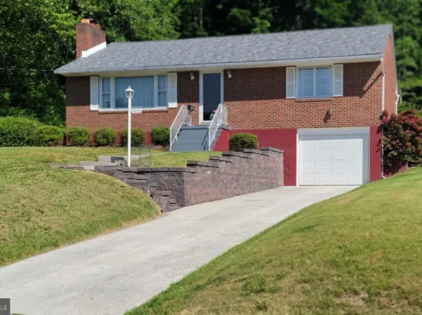 1808 Bedford St, Cumberland, MD 21502