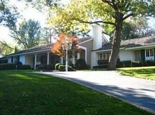 6610 Indian Ln, Mission Hills, KS 66208