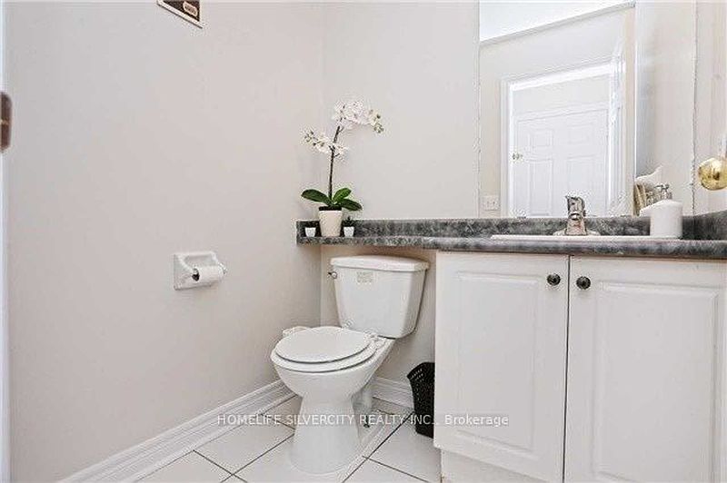 Brampton House for rent - 3 Bedrooms — photo 10