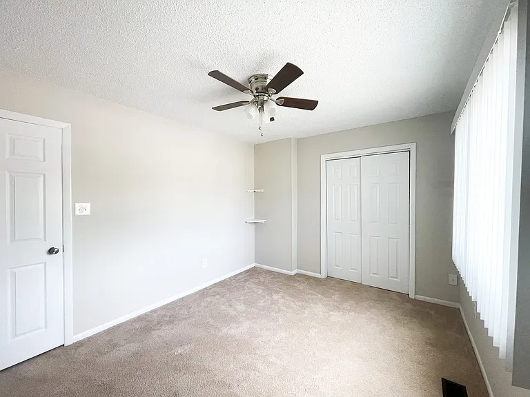 916 Appleby Ct — Photo 21
