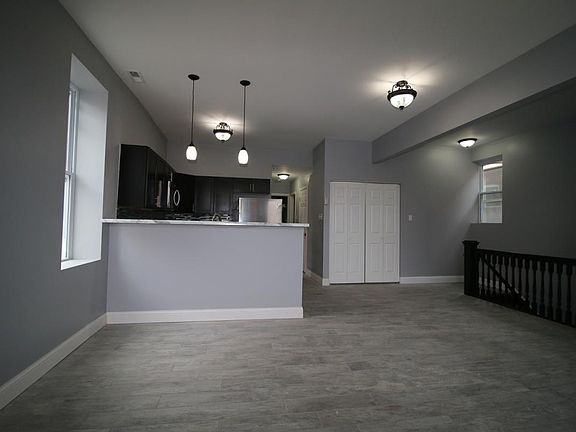 3rd image of 3424 Keokuk St #B