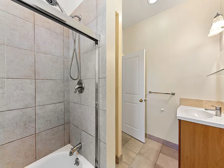 227 Chenery St — Photo 18