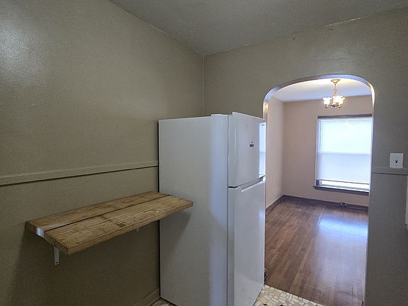 4th image of 400 S Hydraulic Ave