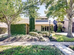 10323 Olympia Dr, Houston, TX 77042