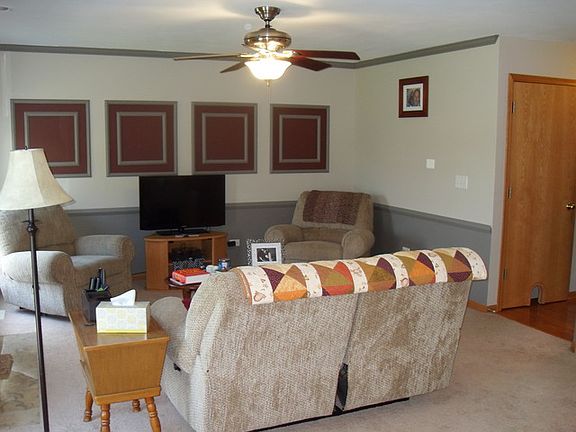 2nd image of 23847 McMullin Cir