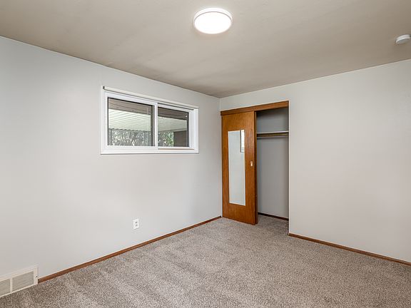 4th image of 3011 W Dalke Ave