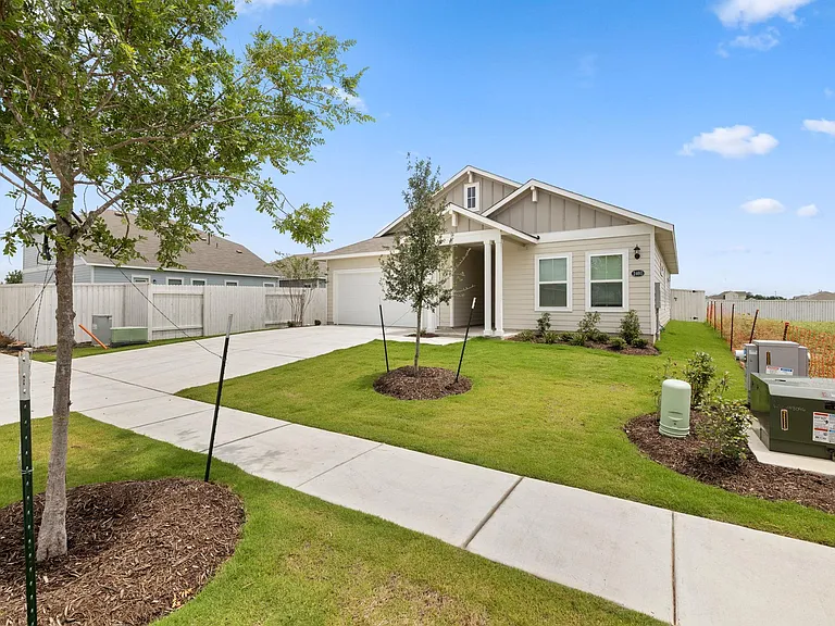 2460 Winding Creek Rd — Photo 2