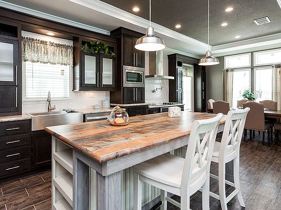 3rd image of 400 Palm Haven Blvd #Lynb7i