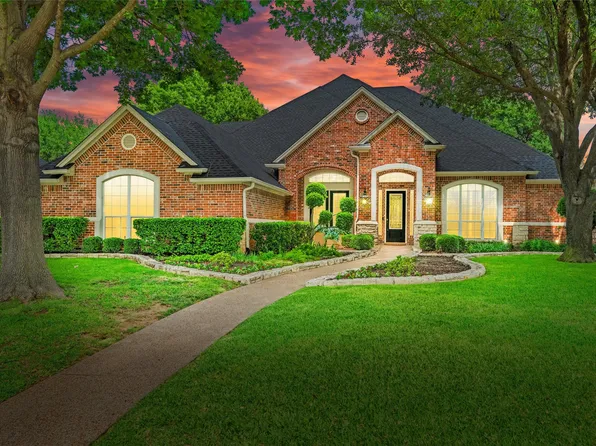 912 Walnut Falls Cir, Mansfield, TX 76063