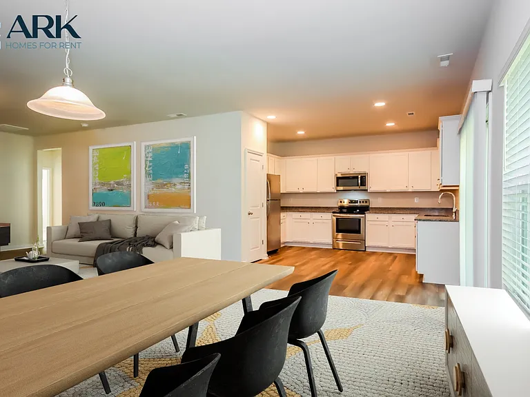 176 Nottingham Cir — Photo 4