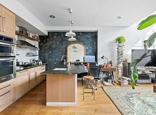 550 Grand St PH S, Brooklyn, NY 11211