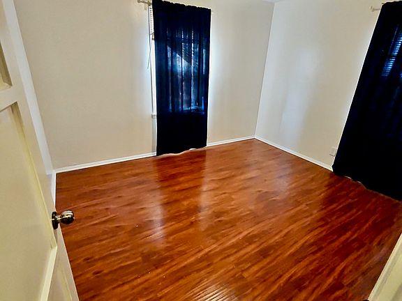 5th image of 605 N Sparks St