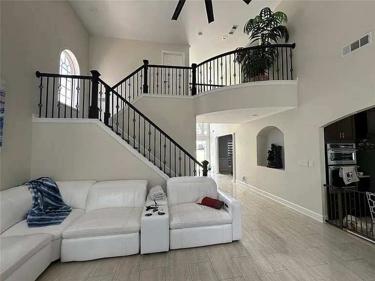 2670 Turning Leaf Dr — Photo 43
