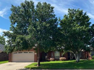 5913 90th St, Lubbock, TX 79424