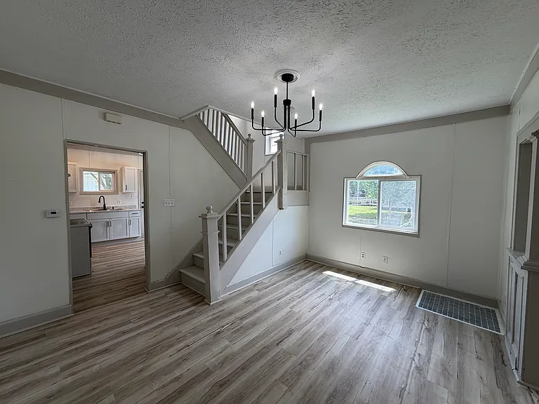 2201 E Riverside Dr #2201 — Photo 6