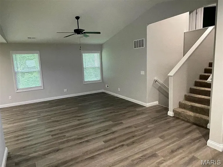 1132 Marathon Dr — Photo 4