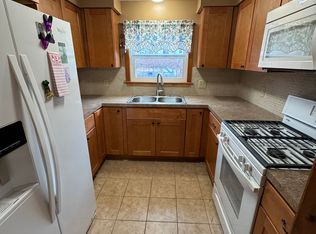 194 McGowan St #1, Fall River, MA 02723