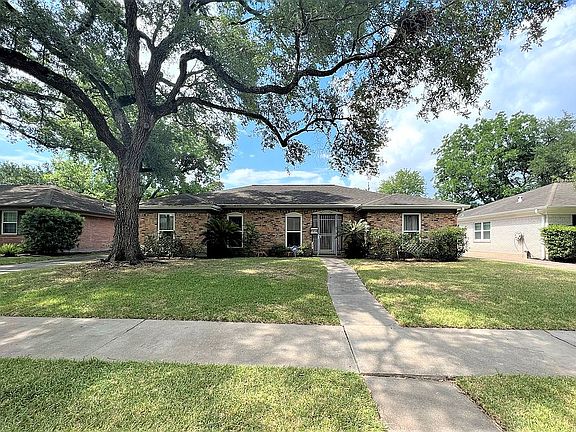 4th image of 5834 Queensloch Dr