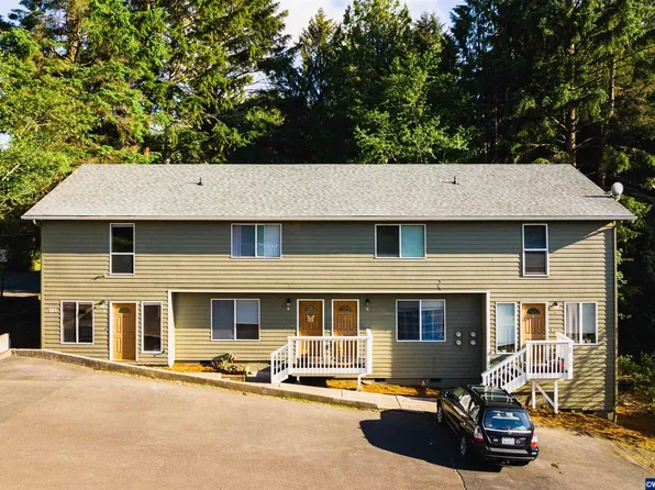 131 SE Ainslee Ave, Depoe Bay, OR 97341